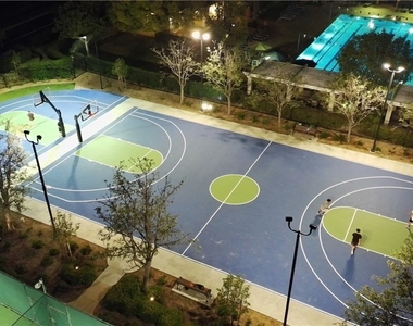 15 Elmhurst - Photo Thumbnail 48
