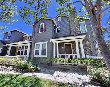 15 Elmhurst - Photo Thumbnail 3