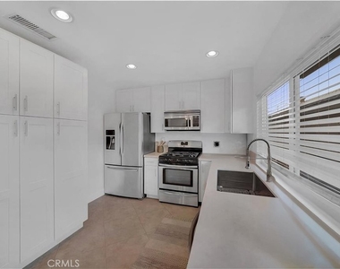 2454 Chinook Drive - Photo Thumbnail 6