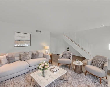 2454 Chinook Drive - Photo Thumbnail 3