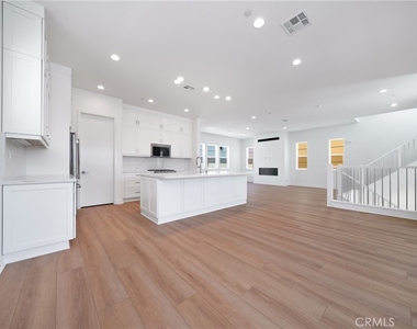 108 Verbana Way - Photo Thumbnail 2