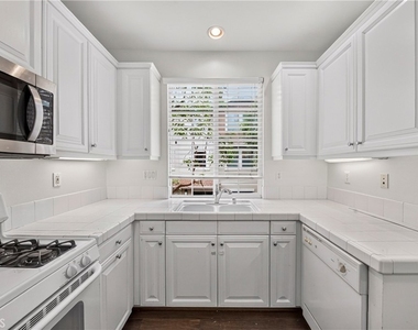 2068 Owens - Photo Thumbnail 14