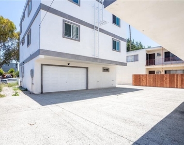 2125 S West View - Photo Thumbnail 8