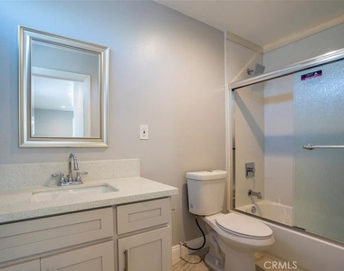2125 S West View - Photo Thumbnail 4