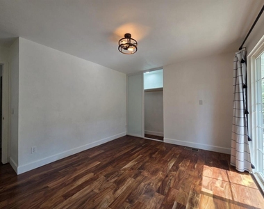 1165 Midway Dr - Photo Thumbnail 26