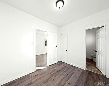 2040 Earl Street - Photo Thumbnail 24