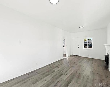 2040 Earl Street - Photo Thumbnail 4