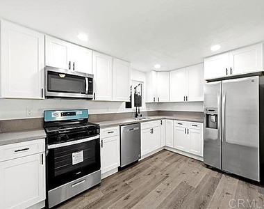 2040 Earl Street - Photo Thumbnail 9