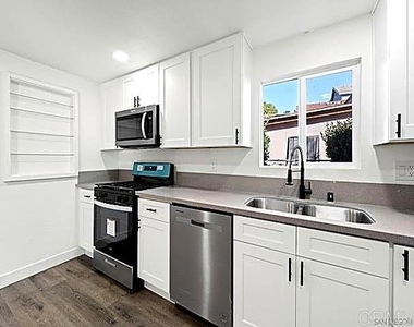 2040 Earl Street - Photo Thumbnail 11