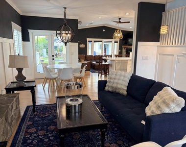 4620 Narragansett Avenue - Photo Thumbnail 38