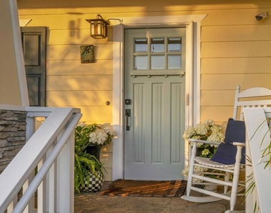 4620 Narragansett Avenue - Photo Thumbnail 7