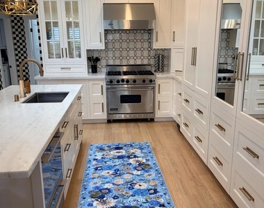 4620 Narragansett Avenue - Photo Thumbnail 34