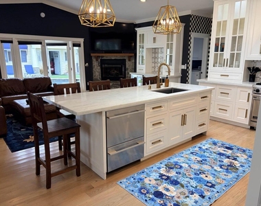 4620 Narragansett Avenue - Photo Thumbnail 31