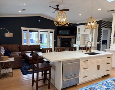 4620 Narragansett Avenue - Photo Thumbnail 32