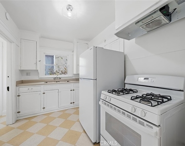 3322 Hamilton Way - Photo Thumbnail 17