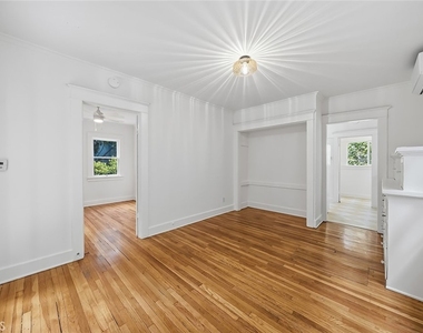 3322 Hamilton Way - Photo Thumbnail 8