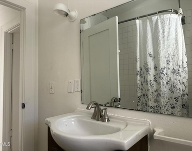 2122 Navarro Avenue - Photo Thumbnail 22