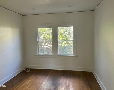 2122 Navarro Avenue - Photo Thumbnail 16