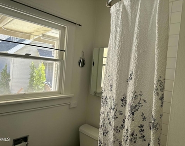 2122 Navarro Avenue - Photo Thumbnail 23