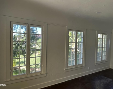 2122 Navarro Avenue - Photo Thumbnail 6