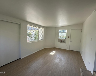 2122 Navarro Avenue - Photo Thumbnail 19