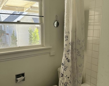 2122 Navarro Avenue - Photo Thumbnail 24