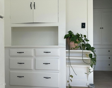 2122 Navarro Avenue - Photo Thumbnail 11