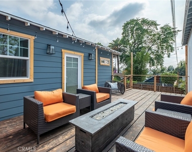 4039 Clayton Avenue - Photo Thumbnail 19