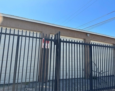 8803 Hoover - Photo Thumbnail 7