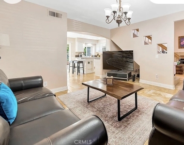 34 Santa Monica - Photo Thumbnail 6