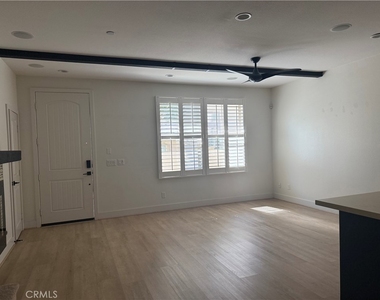 1758 Fairlead Avenue - Photo Thumbnail 9