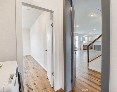 14433 Buvan Court - Photo Thumbnail 6