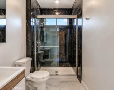 14433 Buvan Court - Photo Thumbnail 8