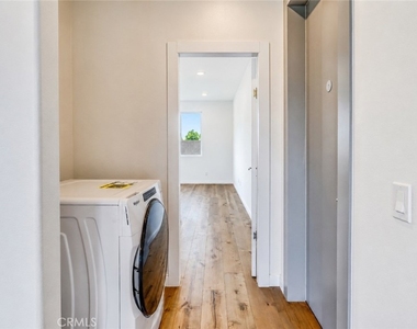 14433 Buvan Court - Photo Thumbnail 5