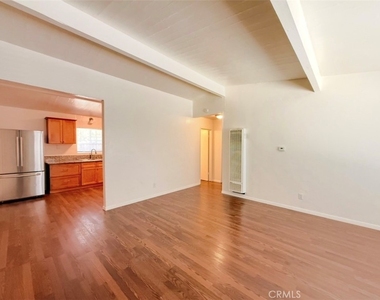 828 N Buena Vista Street - Photo Thumbnail 1