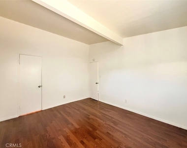 828 N Buena Vista Street - Photo Thumbnail 13