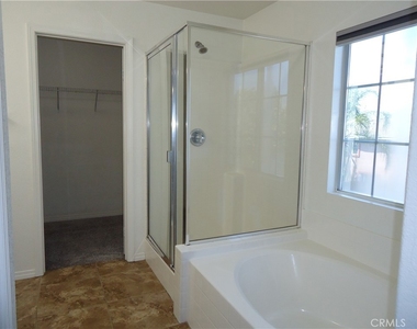 1093 Tangerine Drive - Photo Thumbnail 14