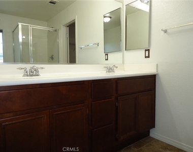 1093 Tangerine Drive - Photo Thumbnail 13