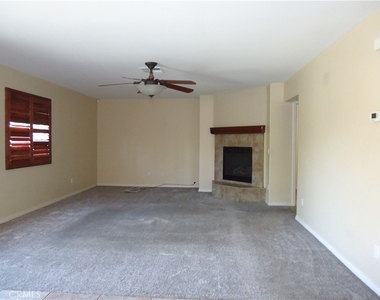 1093 Tangerine Drive - Photo Thumbnail 6