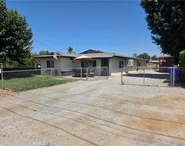 32744 Texas - Photo Thumbnail 1