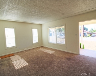 34956 Avenue B - Photo Thumbnail 3