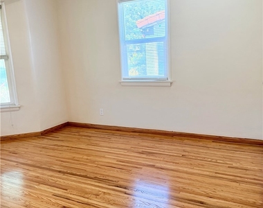 828 N Pass - Photo Thumbnail 26
