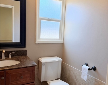828 N Pass - Photo Thumbnail 8
