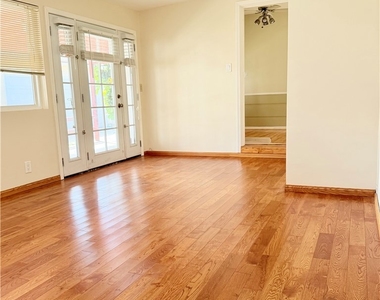 828 N Pass - Photo Thumbnail 31