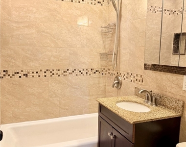 828 N Pass - Photo Thumbnail 12
