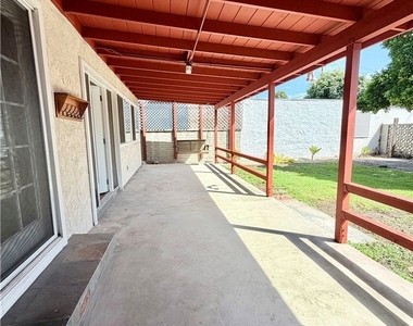 828 N Pass - Photo Thumbnail 43