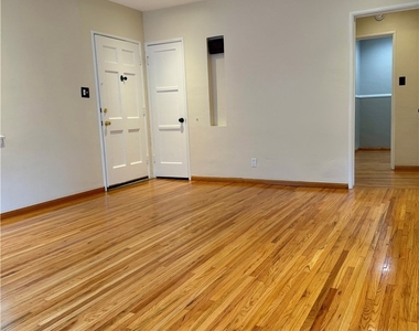 828 N Pass - Photo Thumbnail 39