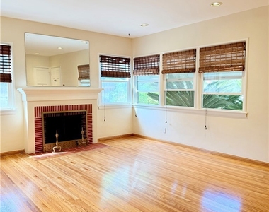 828 N Pass - Photo Thumbnail 36