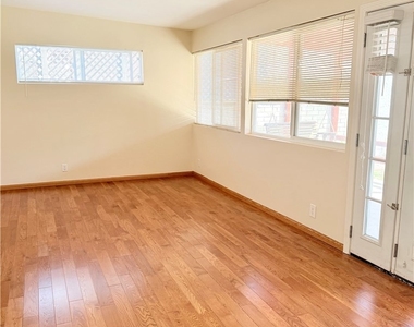 828 N Pass - Photo Thumbnail 30