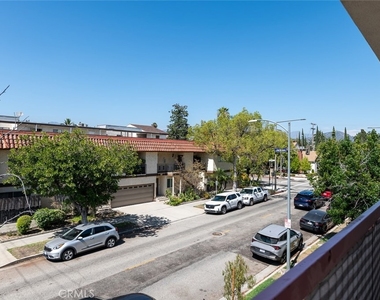 345 N Jackson Street - Photo Thumbnail 21